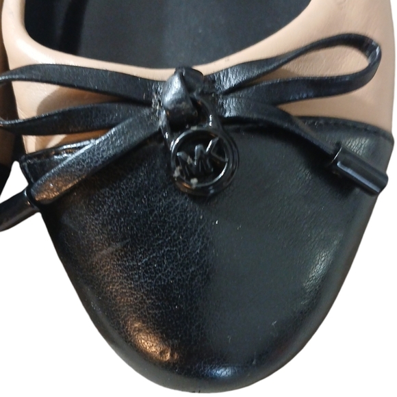 Michael Kors Melody Leather Bow Detail Ballet Flats - Picture 4 of 10